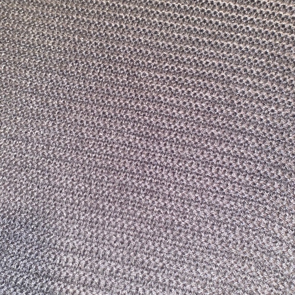 Cropped Sweater - Picture 2 of 4